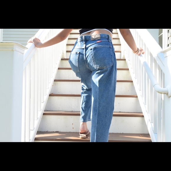 Unisex Wrangler Straight Leg Jeans - Picture 1 of 4